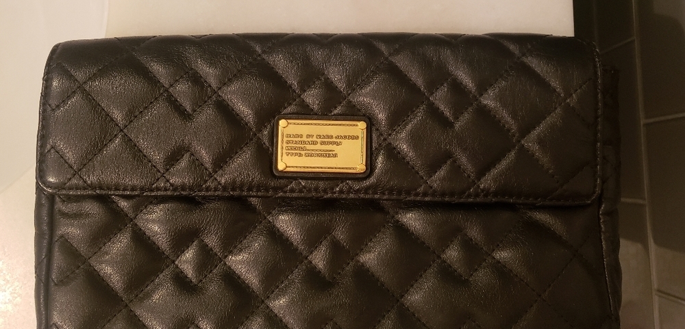 MARC BY MARC JACOBS CLUTCH